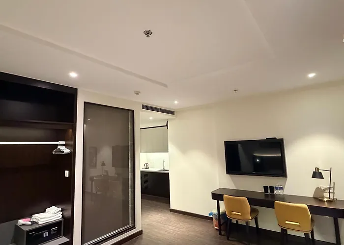 Cozy Sapphire - View Balcony Hạ Long